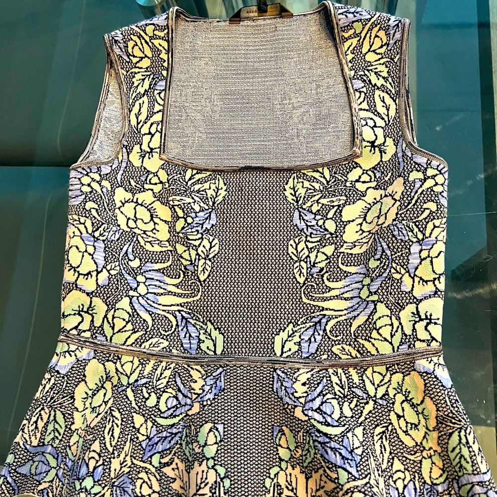Woman top